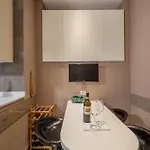1 - Elegante Con Terrazzo *