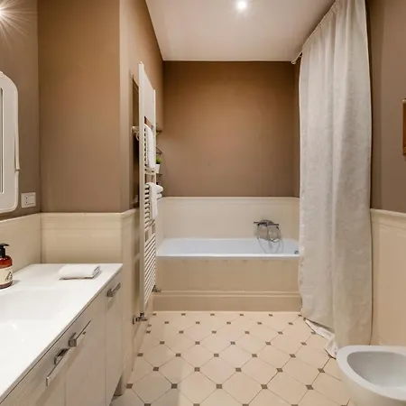 1 - Elegante Con Terrazzo Apartment